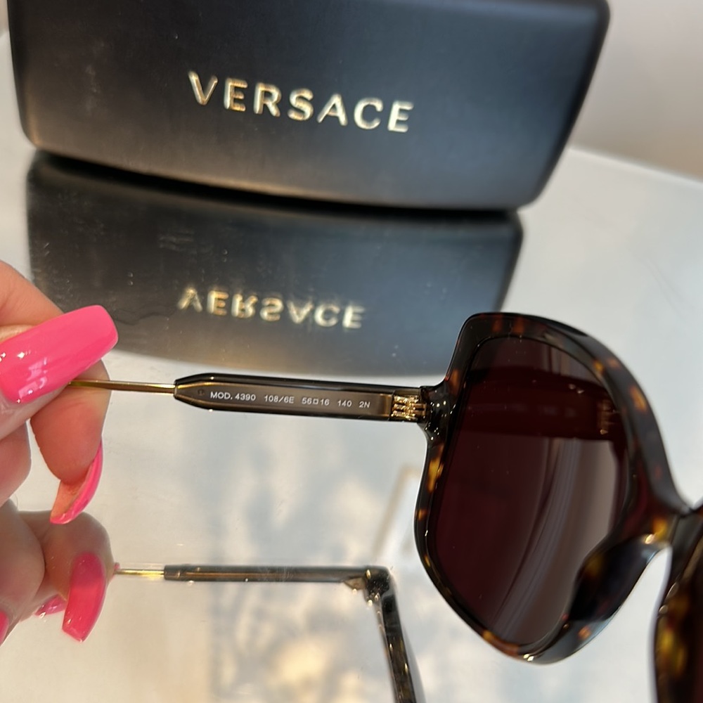 Versace Tortoiseshell Sunglasses - image 5